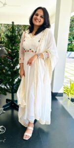 Offwhite Embroidery Dress