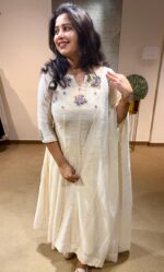 Hakoba Embroidery Dress - Image 2